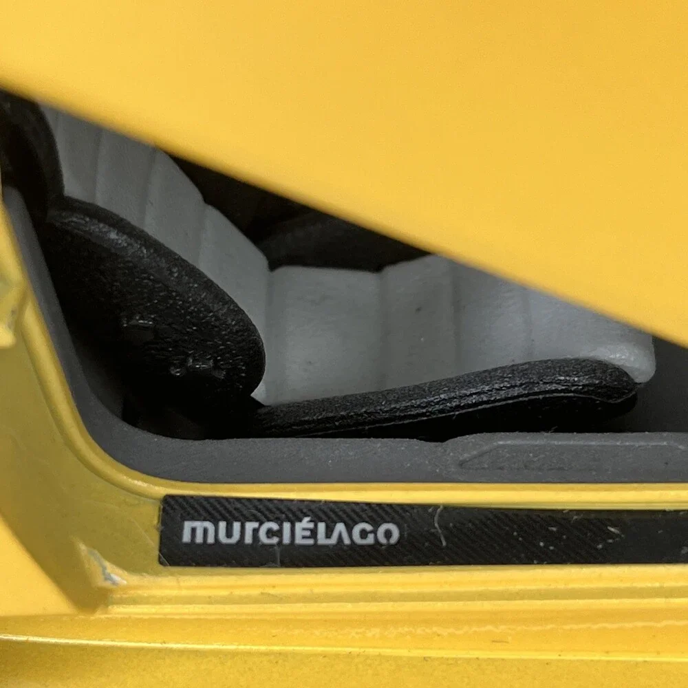 Burago Lamborghini Murciélago Car - Yellow - Scale 1/18 - Made In Italy